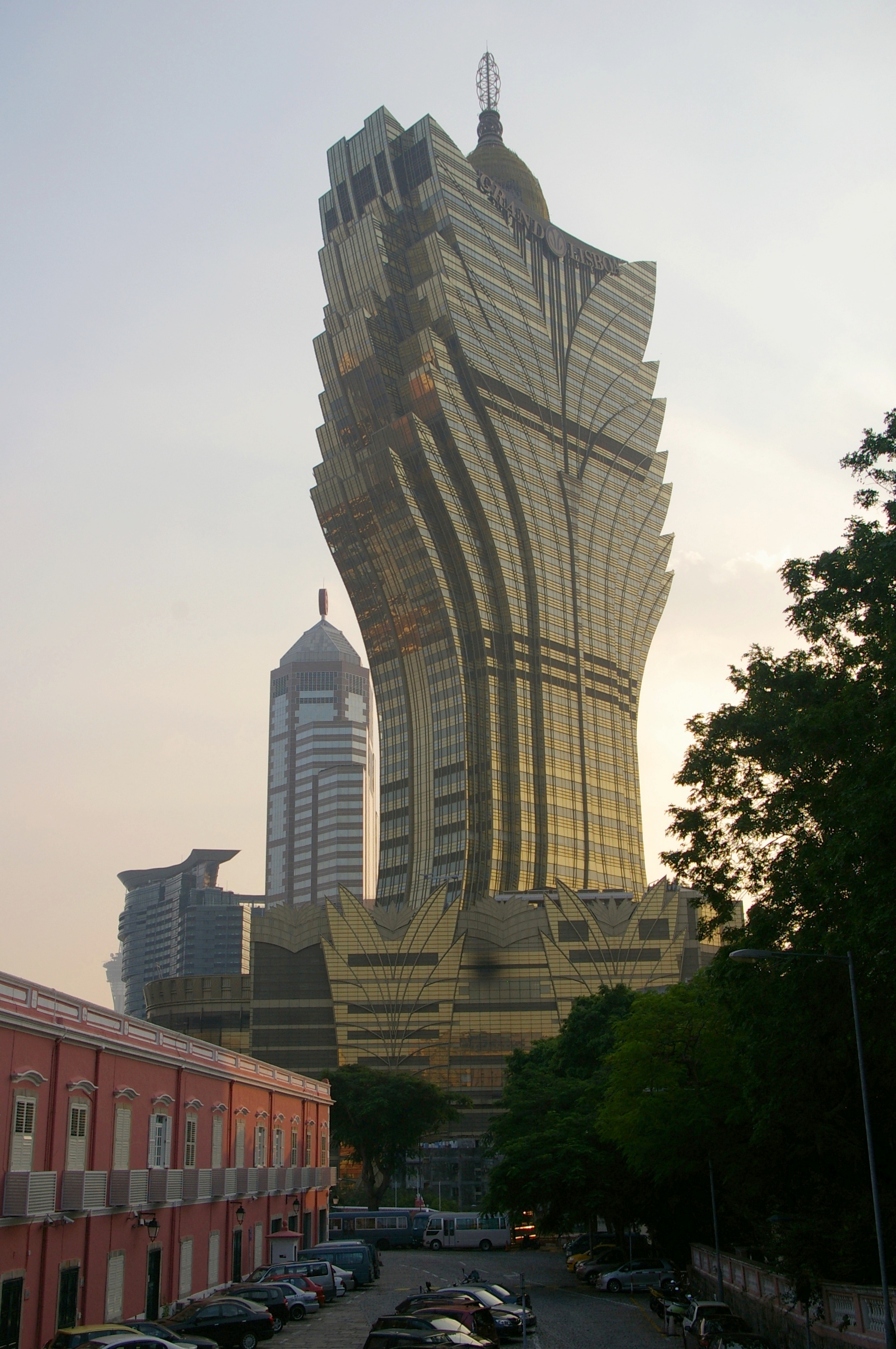 20091003_Macau_Grand_Lisboa_6700.jpg