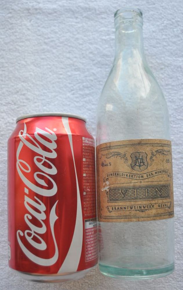 1920s Estonia Reval Branntweinwerk Vodka Bottle RARE  